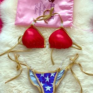 Practice posing suit